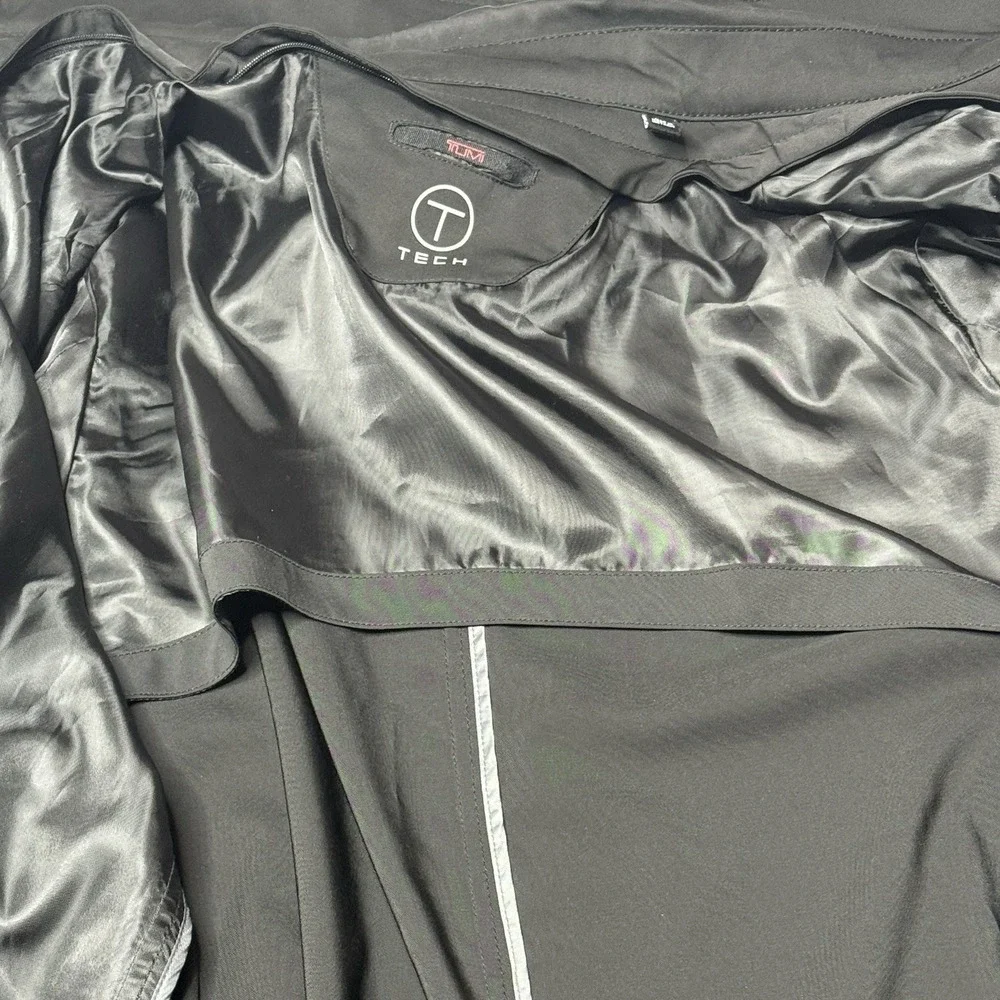 Tumi T-Tech Black Essential Gear Water Resistant‎ Rain Zip Snap Jacket Large